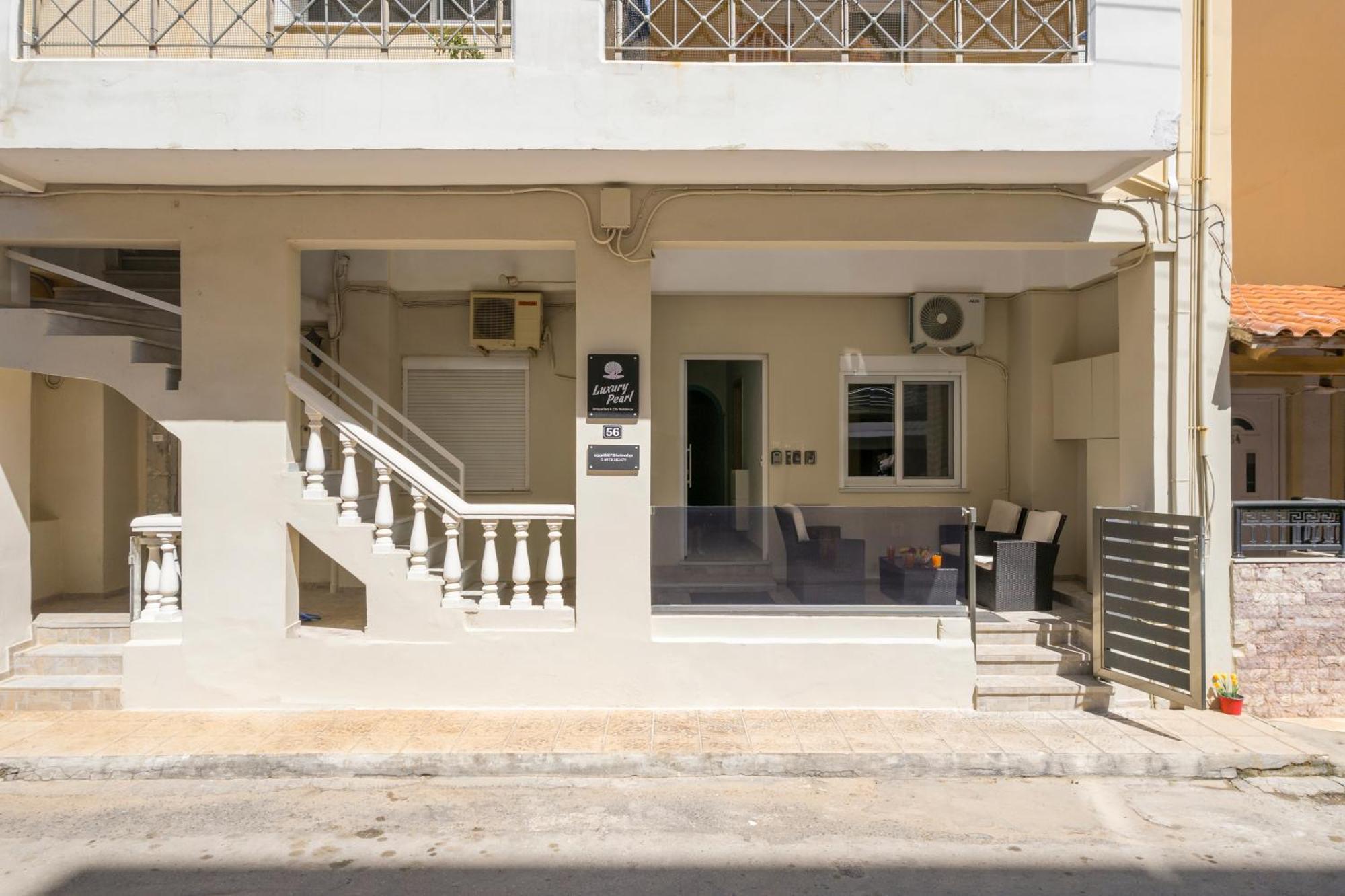 Luxury Pearl, Steps To The Beach 하니아 외부 사진